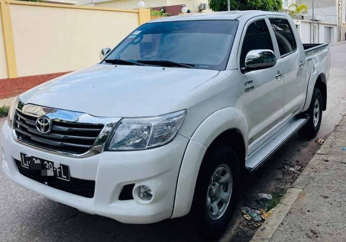 Venda Toyota Hilux Disponível para venda