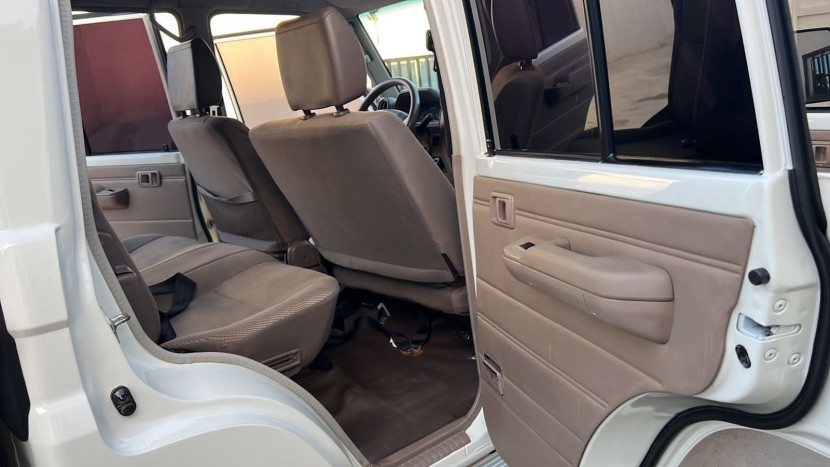 Venda Toyota Land Cruiser Hz
