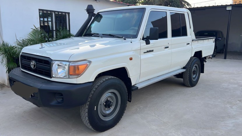 Venda Toyota Land Cruiser Hz