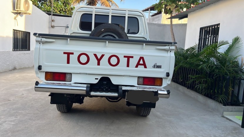 Venda Toyota Land Cruiser Hz