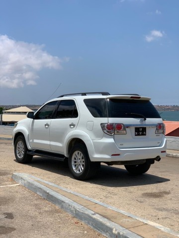 Venda Toyota Fortuner Disponível