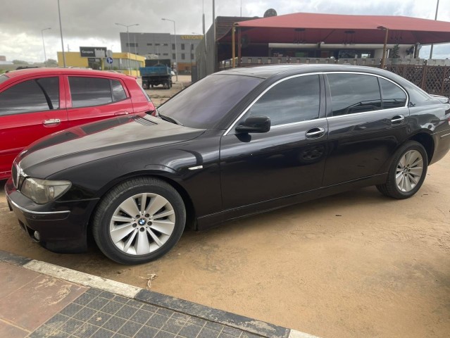 Venda BMW 740Li (v8) executivo