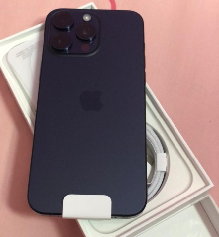 Venda Iphone 15 Pro Max 256GB