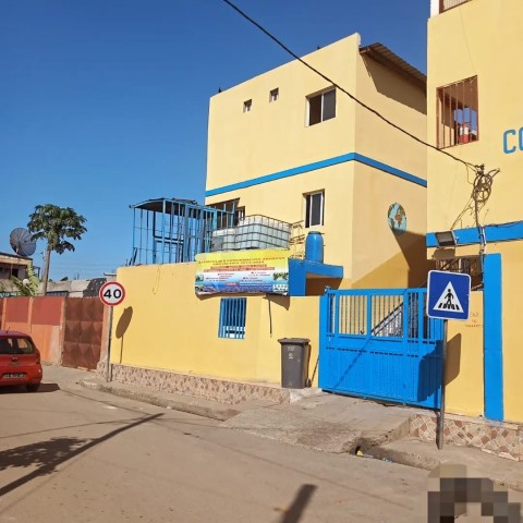Venda Estabelecimento escolar (Colégio), do ensino primário e secundário totalmente equipado e em pleno funcionamento, sito no Palanca, Rua asfaltada*