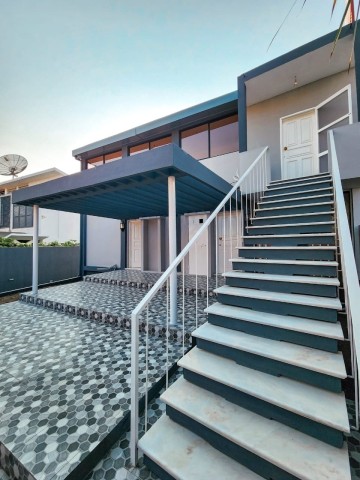 Venda Moradia T7 triplex sita no Alvalade ~ c