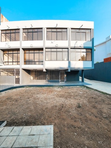 Venda Moradia T7 triplex sita no Alvalade ~ c