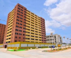 A venda Apartamento T3, no Condomínio Boulevard, Patriota.
