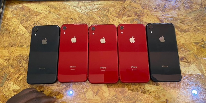 Venda IPhones XR Novos