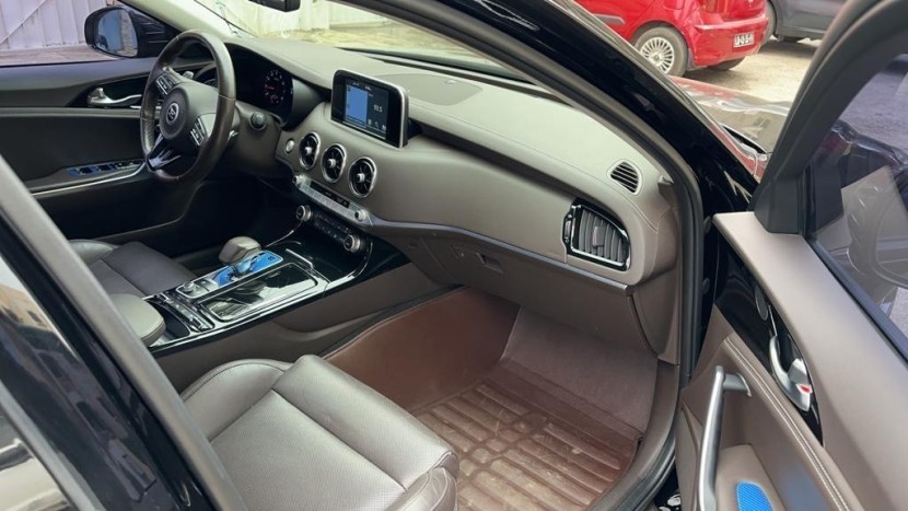 Venda KIA STINGER