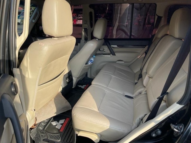 Venda Mitsubishi Pajero disponível