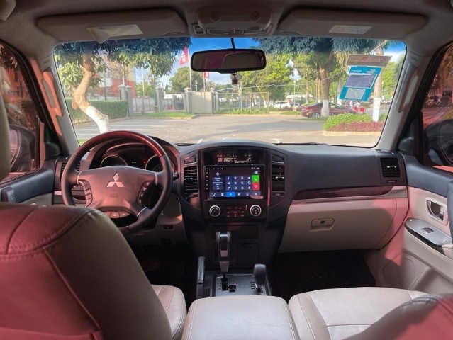 Venda Mitsubishi Pajero disponível