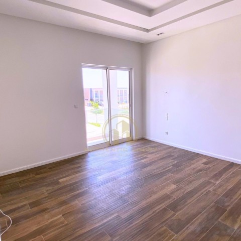 Venda Disponível para venda, Moradia Duplex T4 no Boa Vida