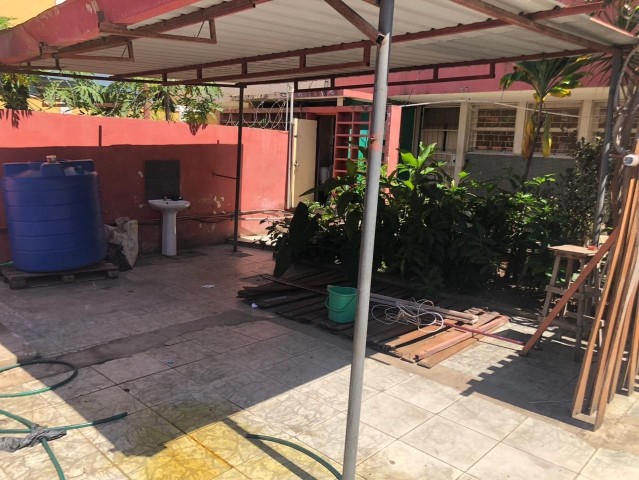 Venda Vivenda V3+ Rua da Liberdade