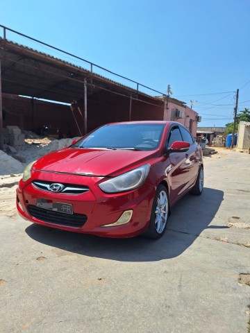 Venda HYUNDAI ACCENT MOTOR SELADO