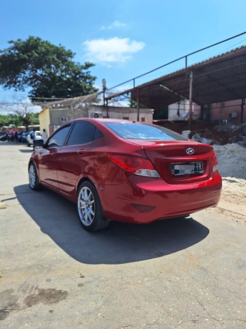Venda HYUNDAI ACCENT MOTOR SELADO
