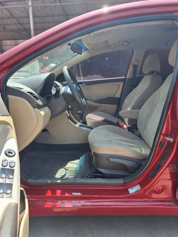 Venda HYUNDAI ACCENT MOTOR SELADO