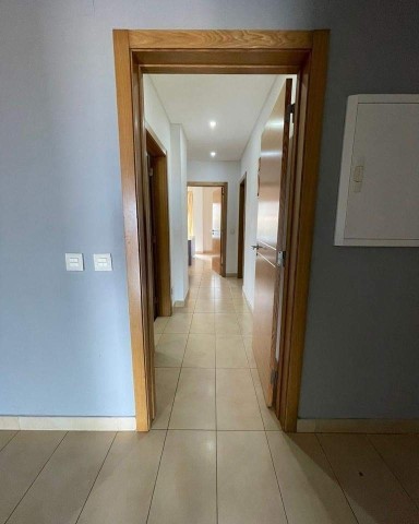 Venda Excelente apartamento T3, mobiliado, no Condomínio Dolce Vita, Talatona.
