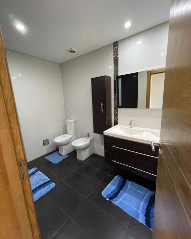 Venda Excelente apartamento T3, mobiliado, no Condomínio Dolce Vita, Talatona.
