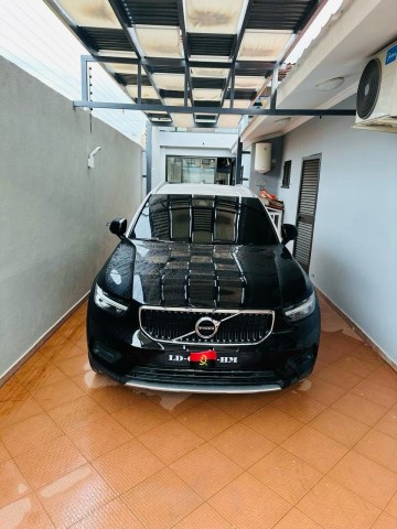Venda VOLVO XC40 LIMPO