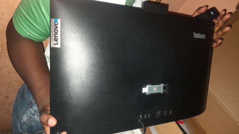 Venda Lenovo ThinkCentre Neo All-in-One Core i7 , 12 Geração RAM 16 GB