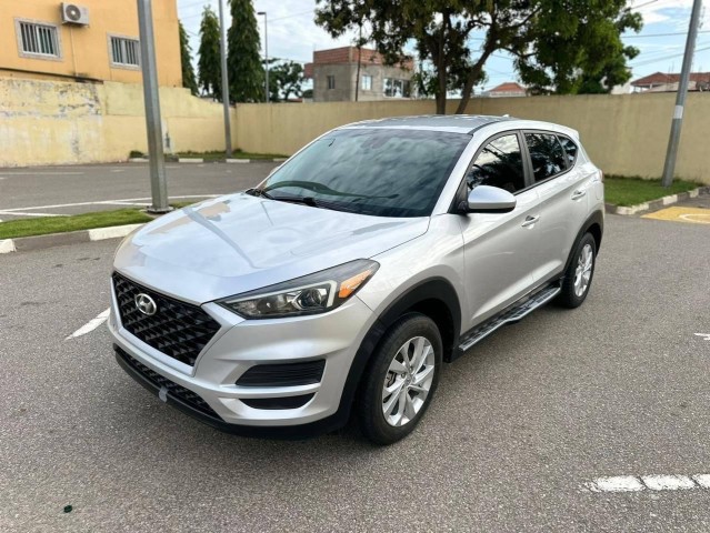 Venda HYUNDAI TUCSON NOVO