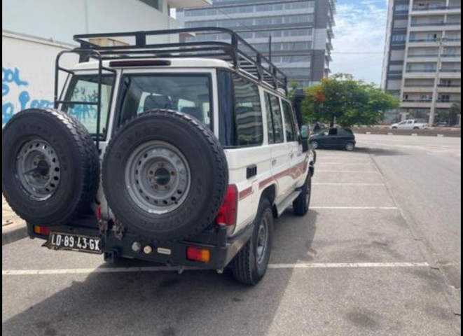 Venda LAND CRUISER EXECUTIVO