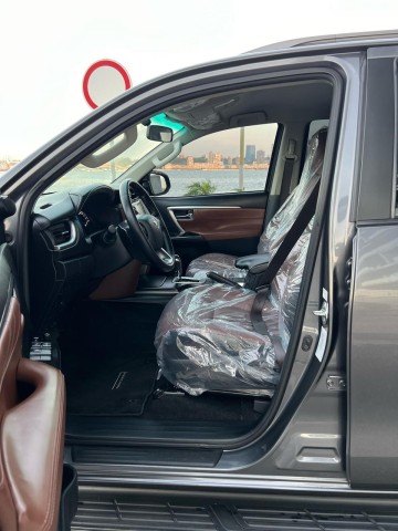 Venda TOYOTA FORTUNE FULL OPTION