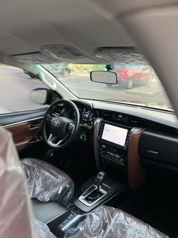 Venda TOYOTA FORTUNE FULL OPTION