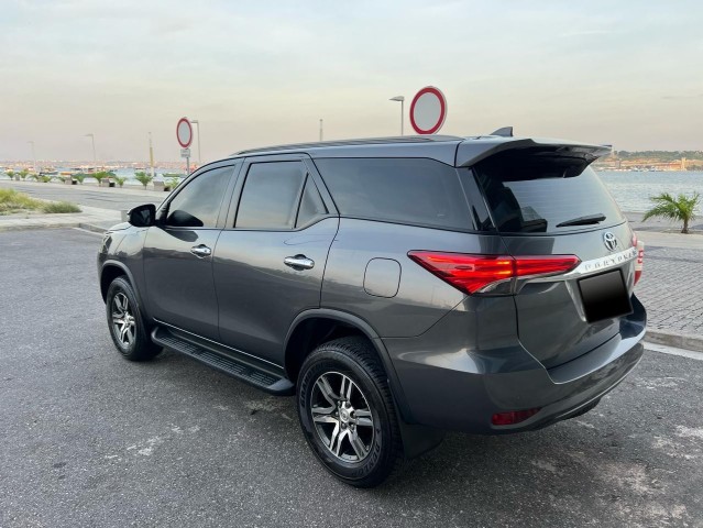 Venda TOYOTA FORTUNE FULL OPTION