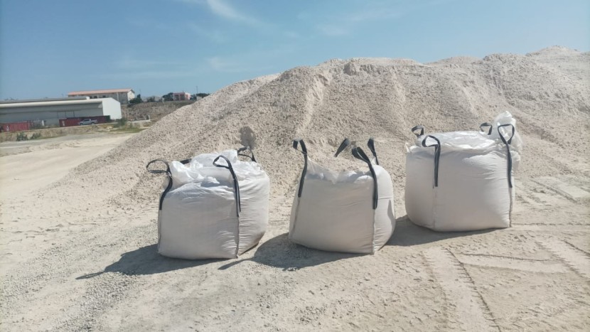 Venda Mina de Gesso de 204 Hectares, Benguela serviços