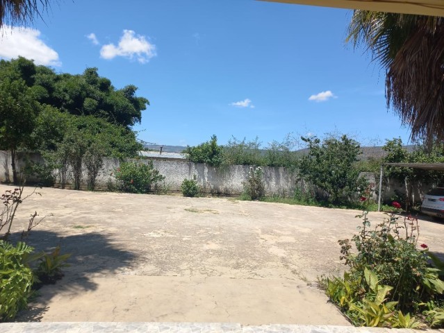 Venda Vivenda no Lubango de tipologia t3