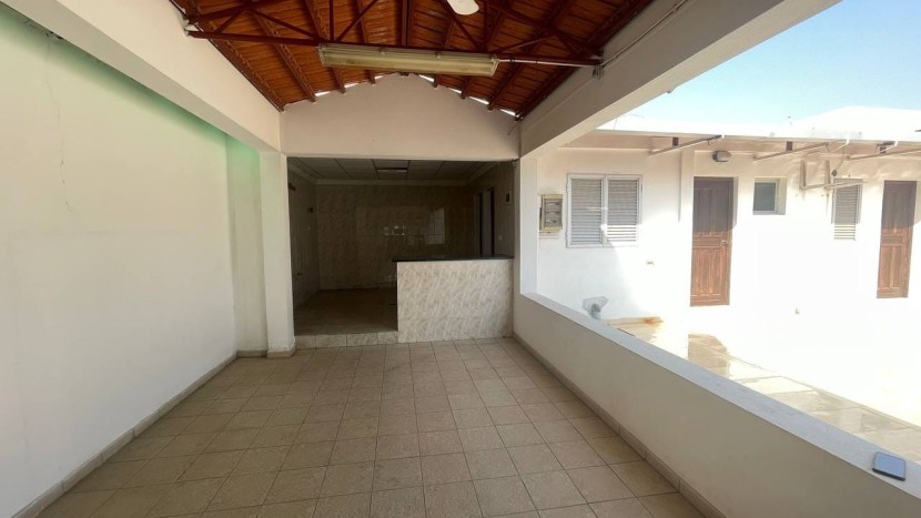 Venda Moradia V4 térrea, com anexo e piscina, no Condomínio Mulemba, Talatona