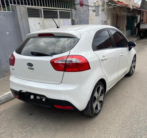 Venda KIA RIO DESPORTIVO