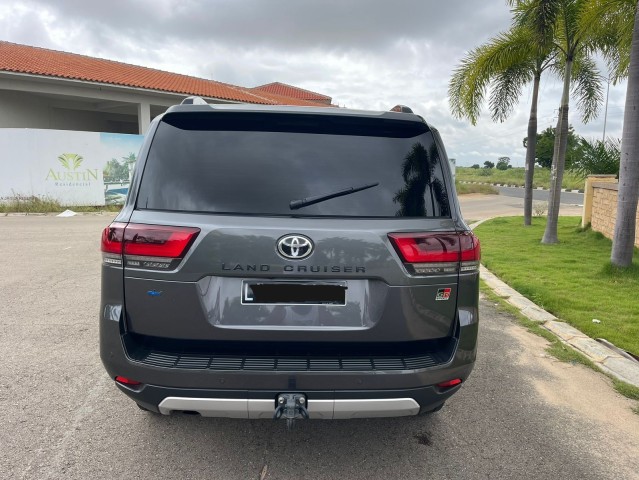 Venda TOYOTA LAND CRUISER LC300 70 aniversário GR SPORT FULL