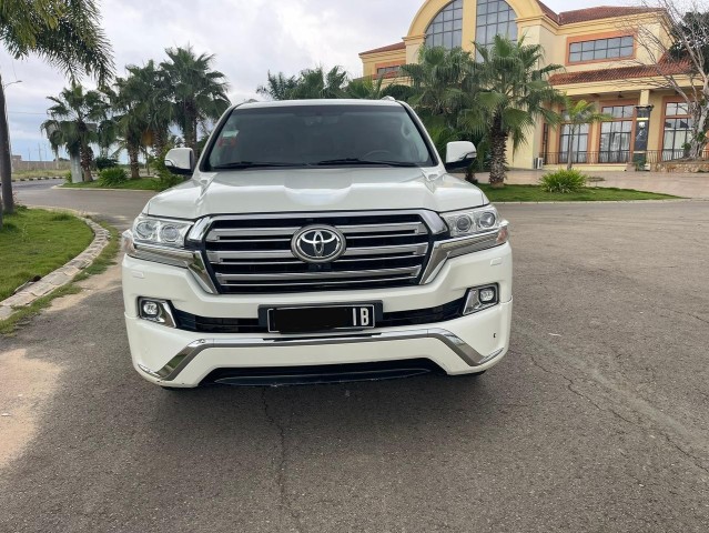 Venda TOYOTA LAND CRUISER VXR FULL