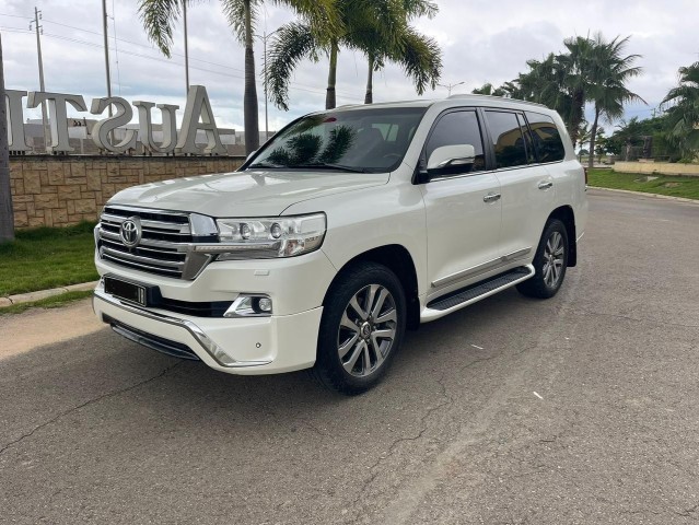 Venda TOYOTA LAND CRUISER VXR FULL
