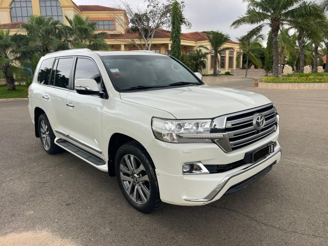 Venda TOYOTA LAND CRUISER VXR FULL