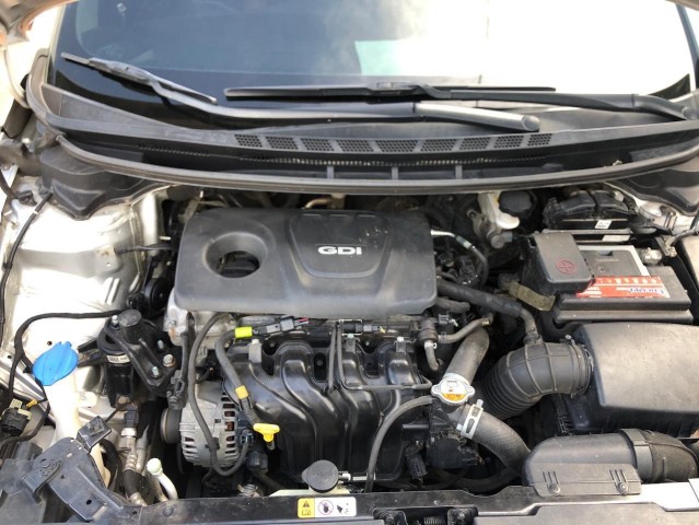 Venda Kia K3 impecável semi novo