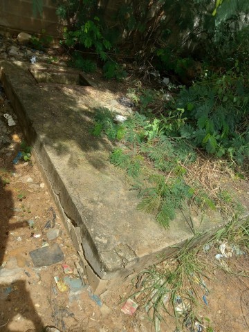 Venda Terreno 25/15 já vedado