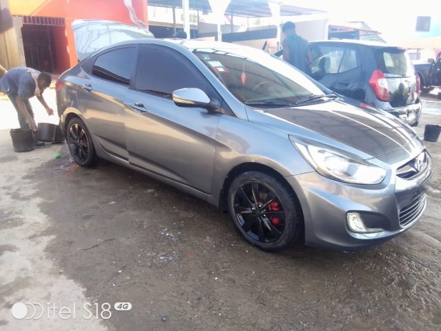 Venda Vende-se Hyundai Accent