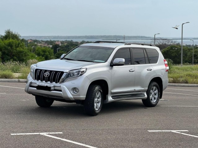 Venda TOYOTA LAND CRUISER PRADO TXL LÁGRIMA