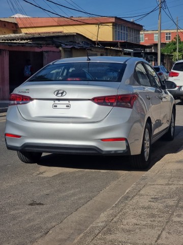 Venda HYUNDAI ACCENT RECÉM CHEGADO