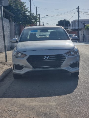 Venda HYUNDAI ACCENT RECÉM CHEGADO