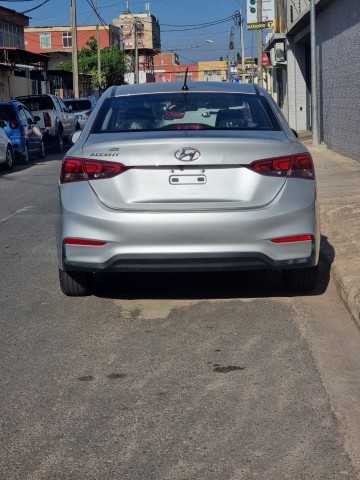 Venda HYUNDAI ACCENT RECÉM CHEGADO