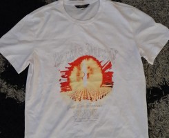 A venda T-shirt