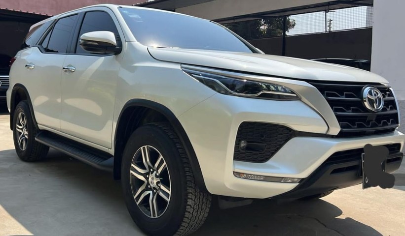 Venda TOYOTA FORTUNER ÚLTIMO MODELO VVTI