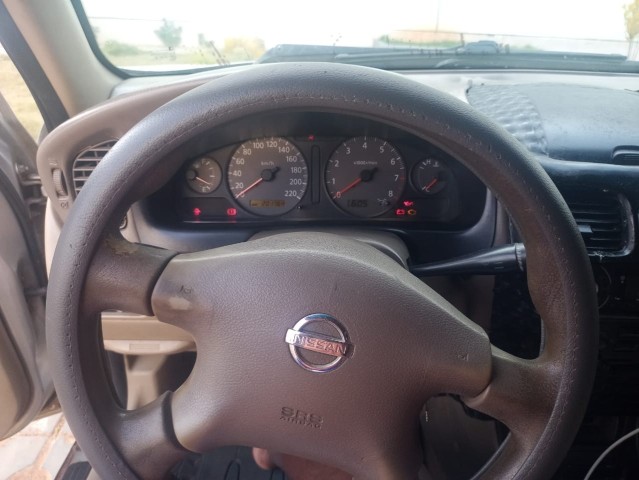 Venda NISSAN SUNNY