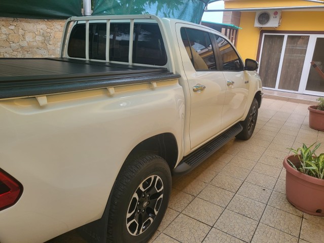 Venda TOYOTA HILUX NOVO MODELO