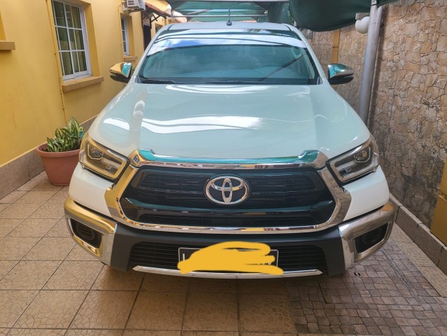 Venda TOYOTA HILUX NOVO MODELO