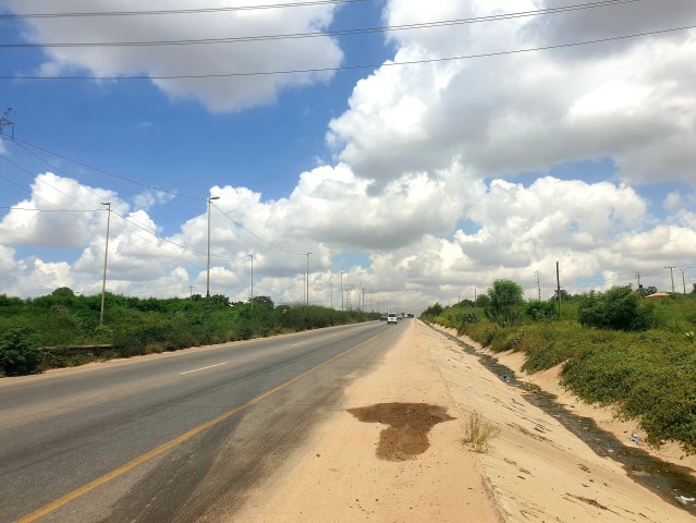Venda VENDE-SE TERRENO BEIRA ESTRADA DE 5.4 HECTARES VIA EXPRESSA